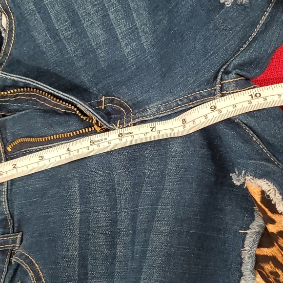 L & B serape boyfriend distressed jeans turned up hem size 8 - Picture 5 of 9